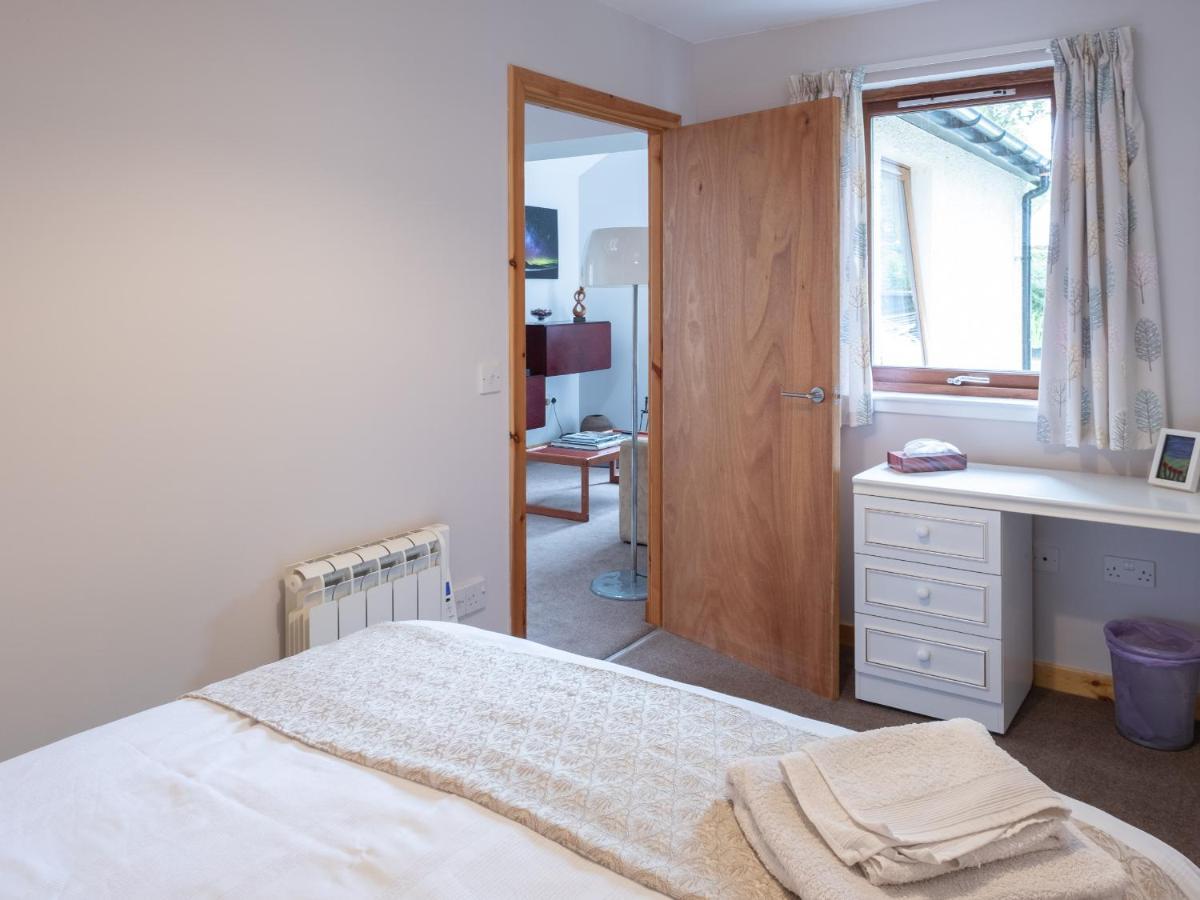 Contemporary One Bedroom Apartment Close To All Amenities In Conservation Area Tain Esterno foto